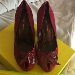 CLARET SUEDE DKNY PEEP TOE HEELS